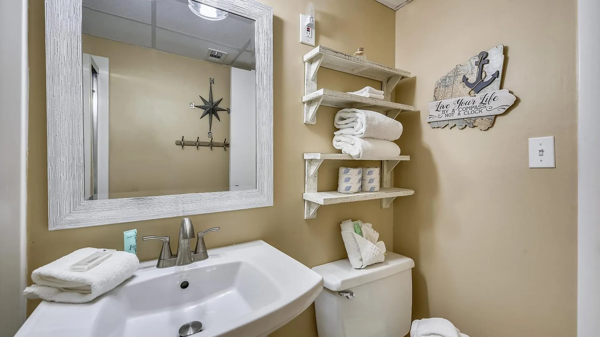 Holiday home Sea Hag By Book That Condo Panama City Beach